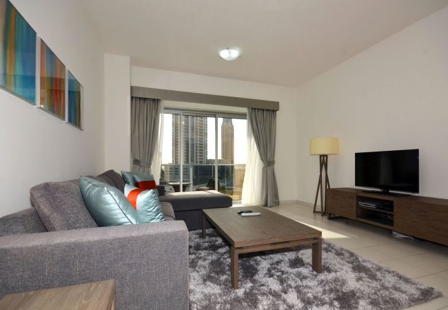 Apartment in Dubai - Pool front 1br apt on the marina
