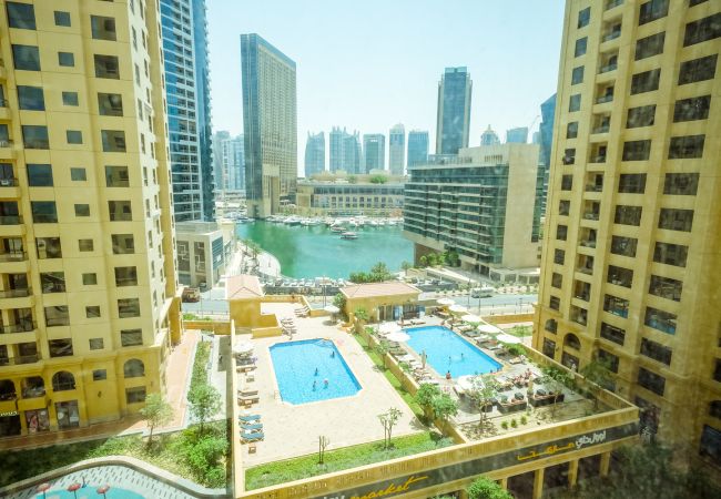 Apartment in Dubai - Fantastic 1BR in JBR Next to the Beach