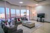 Villa in Dubai - Kite Palace - Lavish 7 Bedrooms villa on Kite Beach