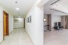 Apartment in Dubai - Large 3 Bedroom Apt. in MBK Tower, Sheikh Zayed road