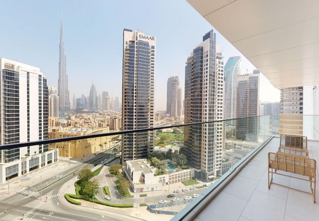 Apartment in Dubai - Huge & Upscale 2BR in Business Bay w/ Burj Khalifa View