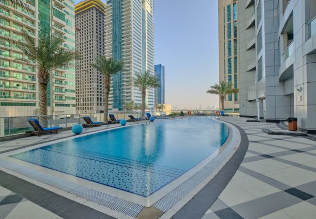 Apartment in Dubai - Light and Modern One Bedroom Apartment in Marina