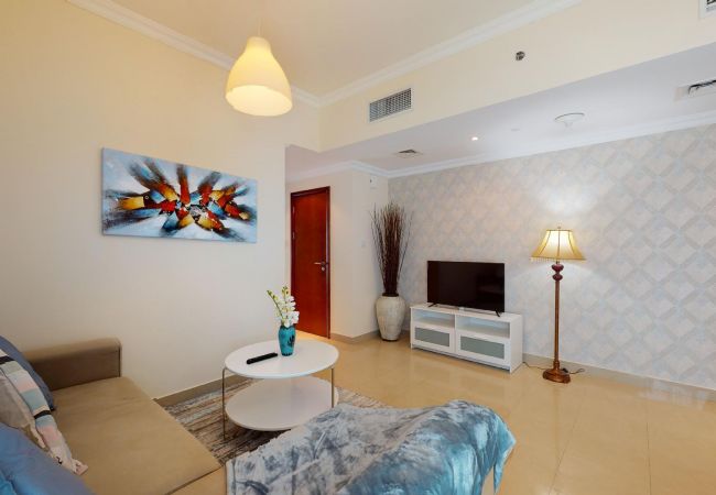 Apartment in Dubai - Homey 1BR in Marina, 1Km Walk to the Metro 