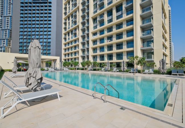 Apartment in Dubai - Immaculate 2BR w/ Burj Khalifa & Fountain Views 