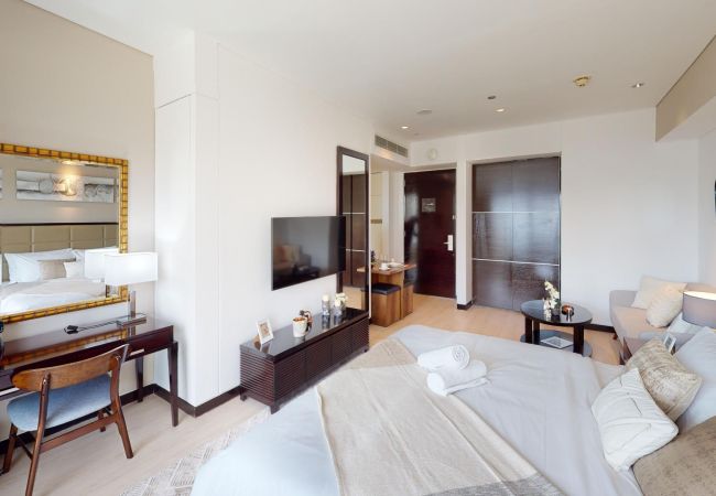 Apartment in Dubai - Luxurious Waterfront Studio at the Address Marina